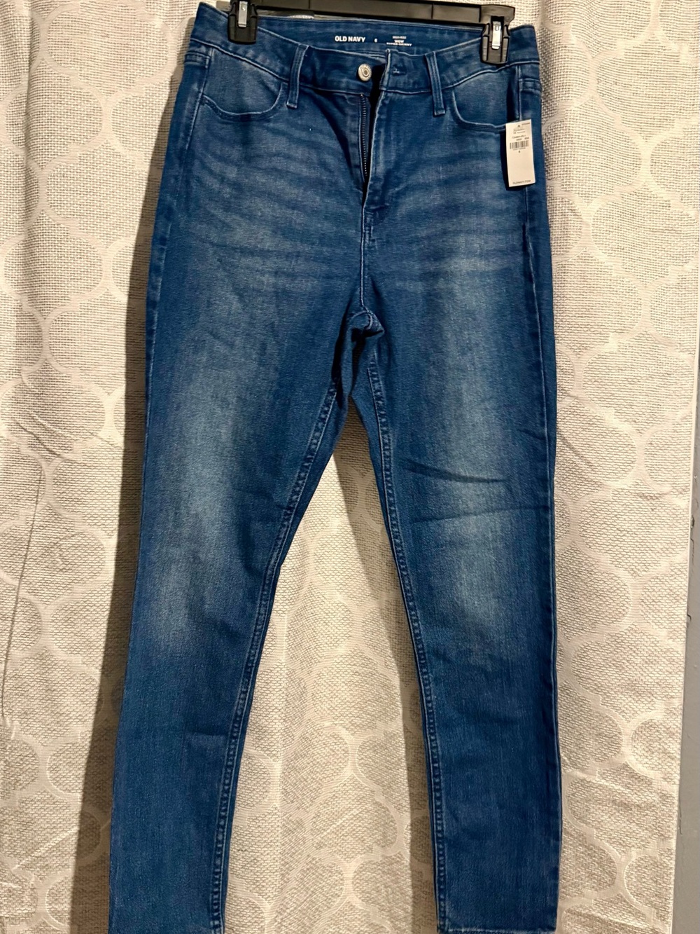 Old Navy Women's Skinny Jeans - Medium Blue Wash